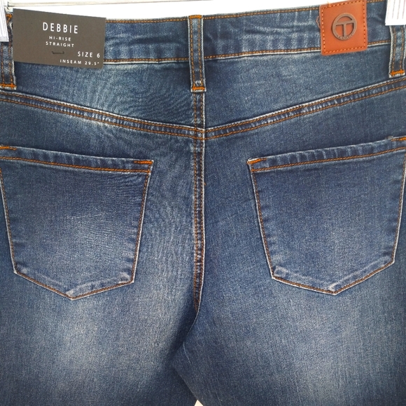 Women's Tahari Mid-Rise Straight Jeans - Picture 8 of 16